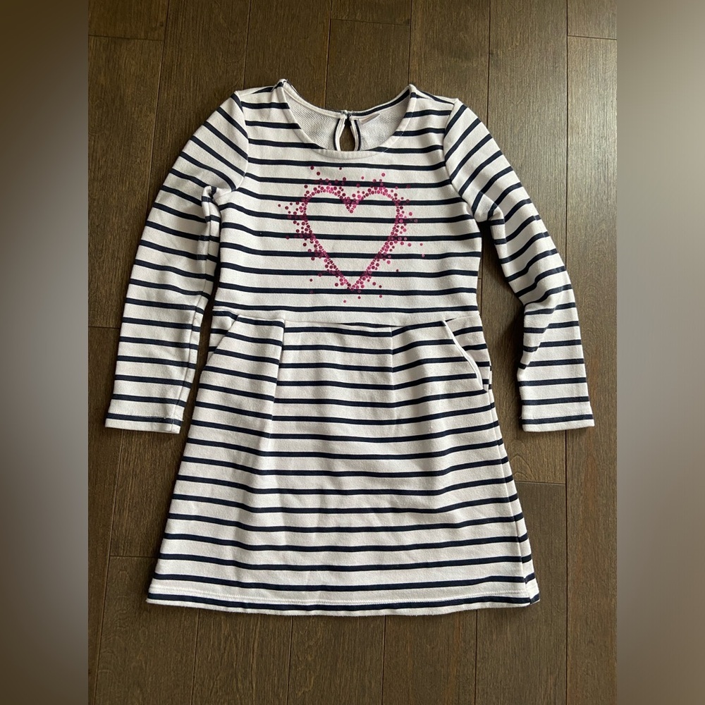 ❤️4 for $25❤️Girls dress with pockets size 10
